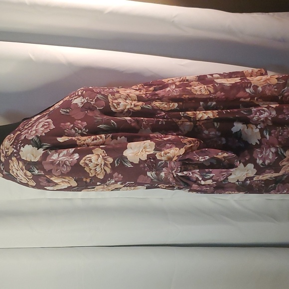 TORRID sheer floral high low blouse - Picture 4 of 5